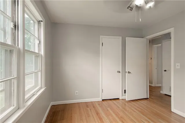 $159,900 | 2713 Windsor Avenue, Independence, MO 64052