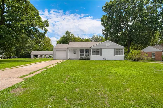 $159,900 | 2713 Windsor Avenue, Independence, MO 64052