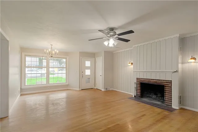 $159,900 | 2713 Windsor Avenue, Independence, MO 64052