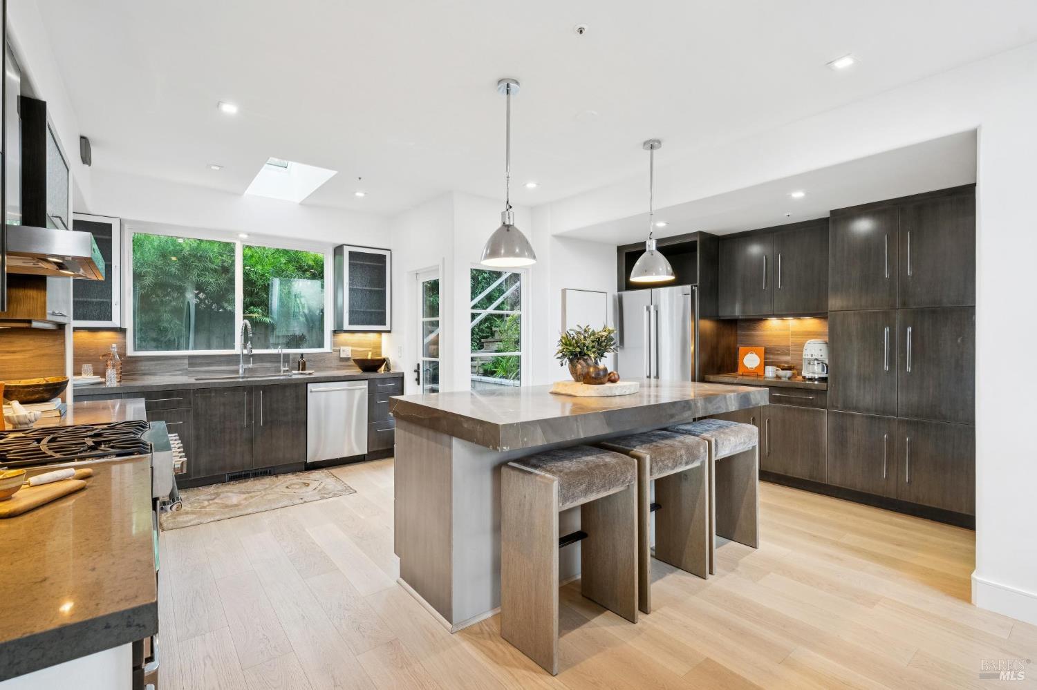 1007 Greenhill Road Mill Valley, CA 94941 - Photo 19 of 51 Gallery Image 19