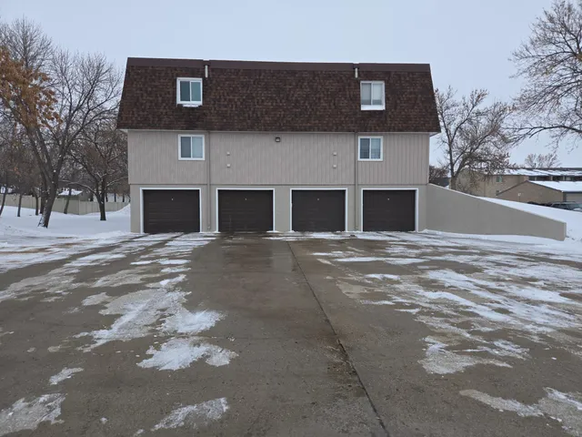 $139,900 | 602 12 1/2 Avenue East, Unit 5, West Fargo, ND 58078
