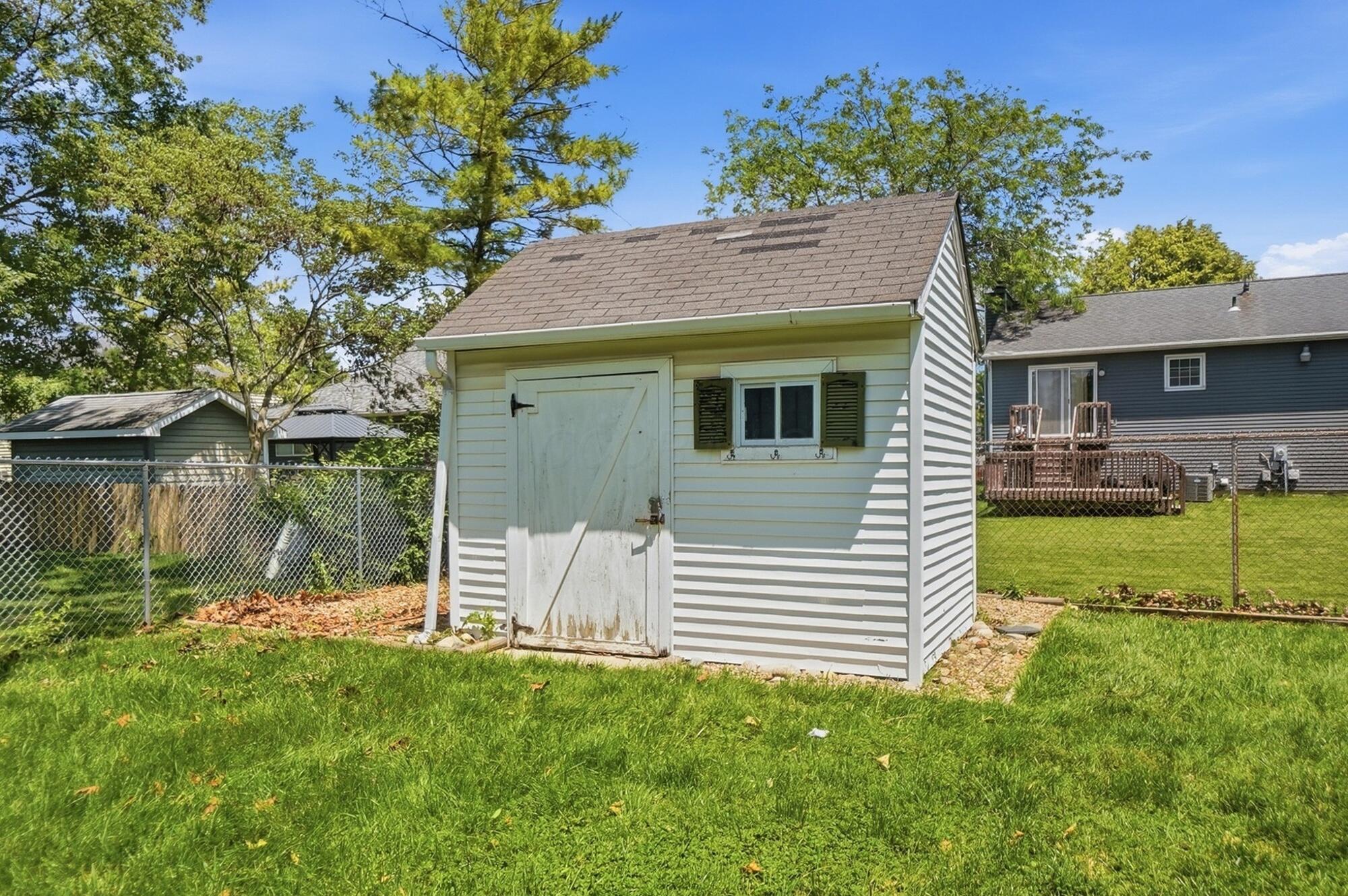 5460 Hoover Road Grove City, OH 43123 - Photo 42 of 43 055