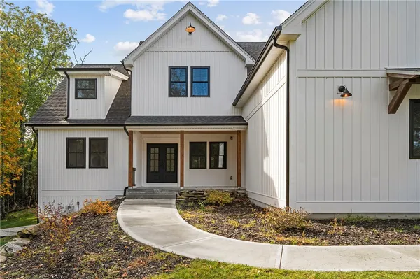 $899,000 | 369 Hunting House Road, Glocester, RI 02857