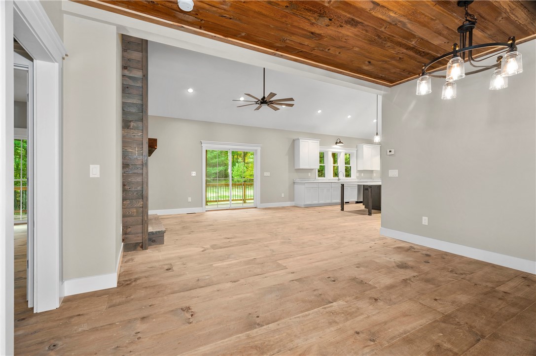 369 Hunting House Road Glocester, RI 02857 - Photo 15 of 47