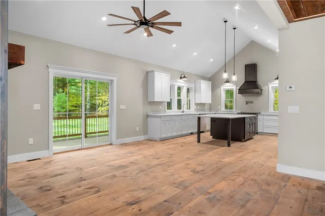 $945,000 | 369 Hunting House Road, Glocester, RI 02857