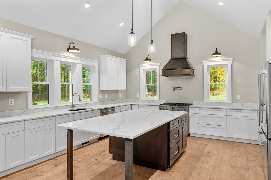 369 Hunting House Road Glocester, RI 02857 - Photo 20 of 47