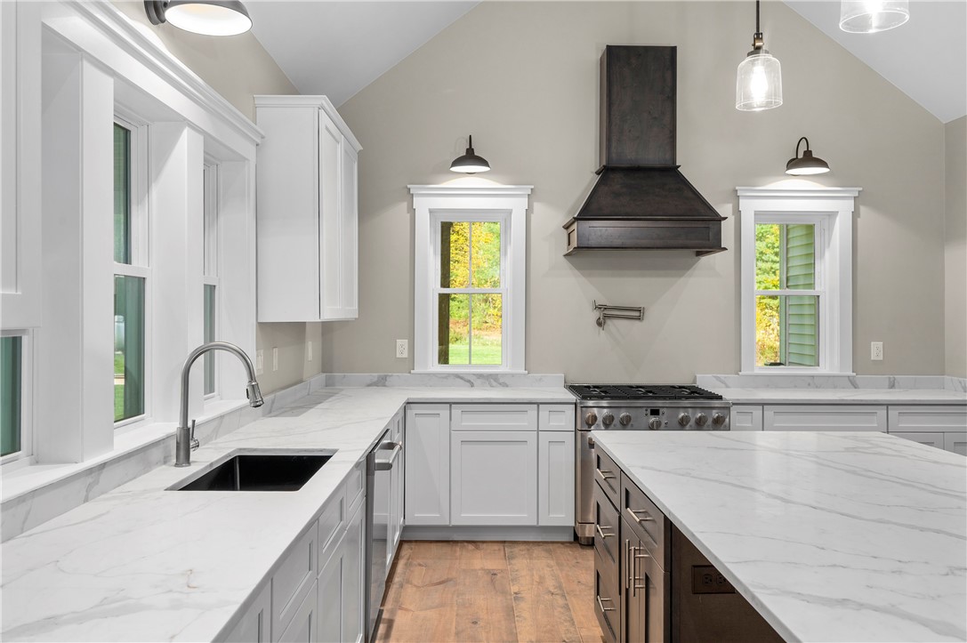 369 Hunting House Road Glocester, RI 02857 - Photo 21 of 47