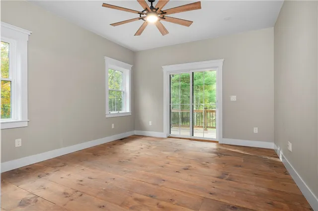 $945,000 | 369 Hunting House Road, Glocester, RI 02857