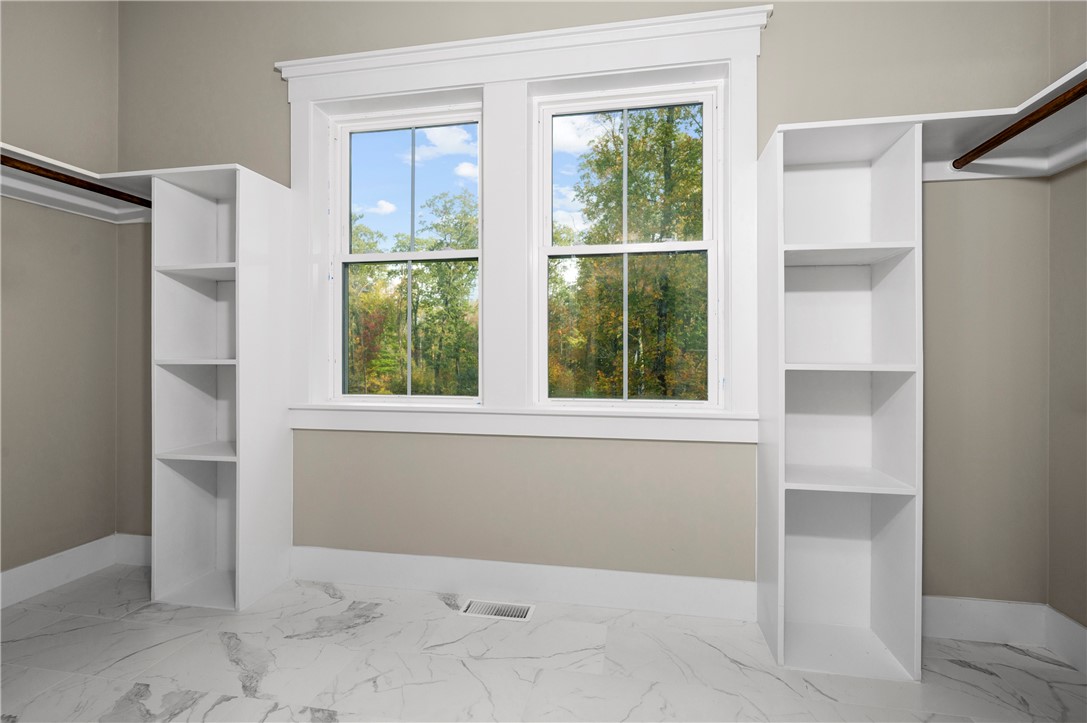 369 Hunting House Road Glocester, RI 02857 - Photo 34 of 47 Primary Closet