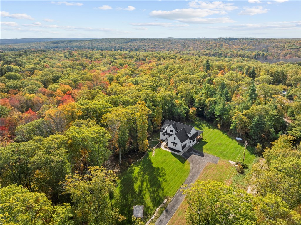 369 Hunting House Road Glocester, RI 02857 - Photo 6 of 47