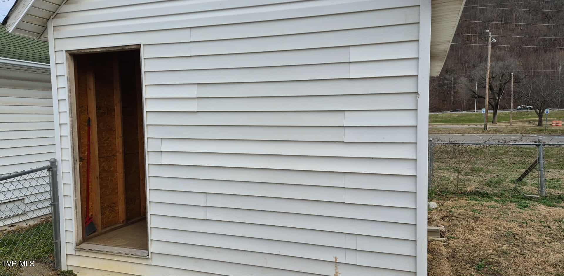 412 South Main Street Elizabethton, TN 37643 - Photo 21 of 22 6092190778915788284