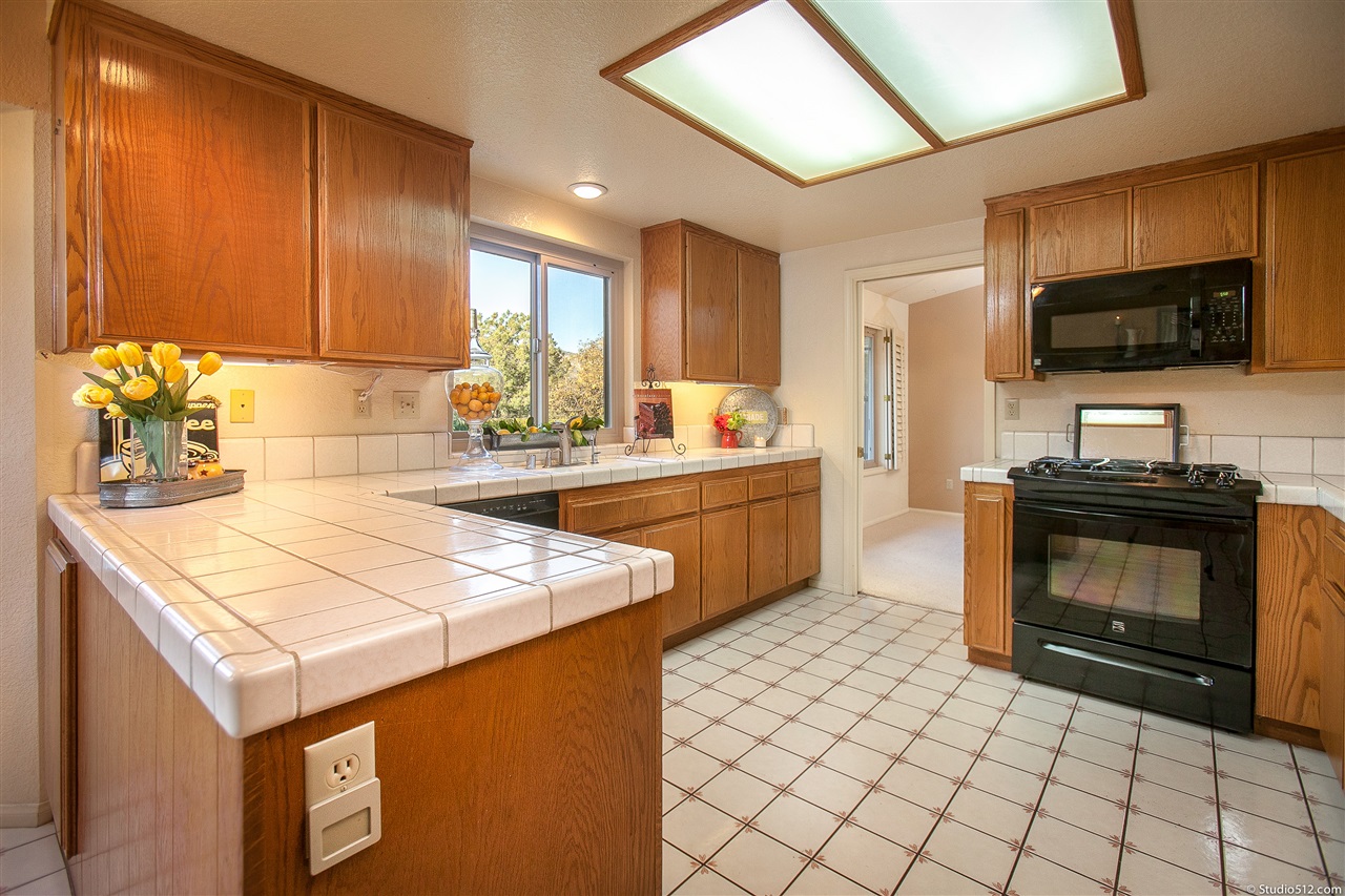 19204 Los Hermanos Ranch Road Valley Center, CA 92082 - Photo 11 of 25 Gallery Image 11