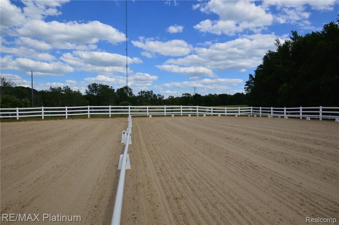 12154 Green Road Goodrich, MI 48438 - Photo 33 of 57 12154_Green_Rd_71.JPG