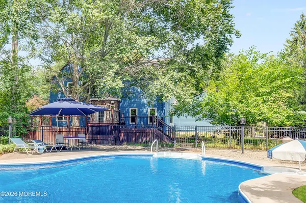 $979,999 | 37 Timber Lane, Manalapan, NJ 07726