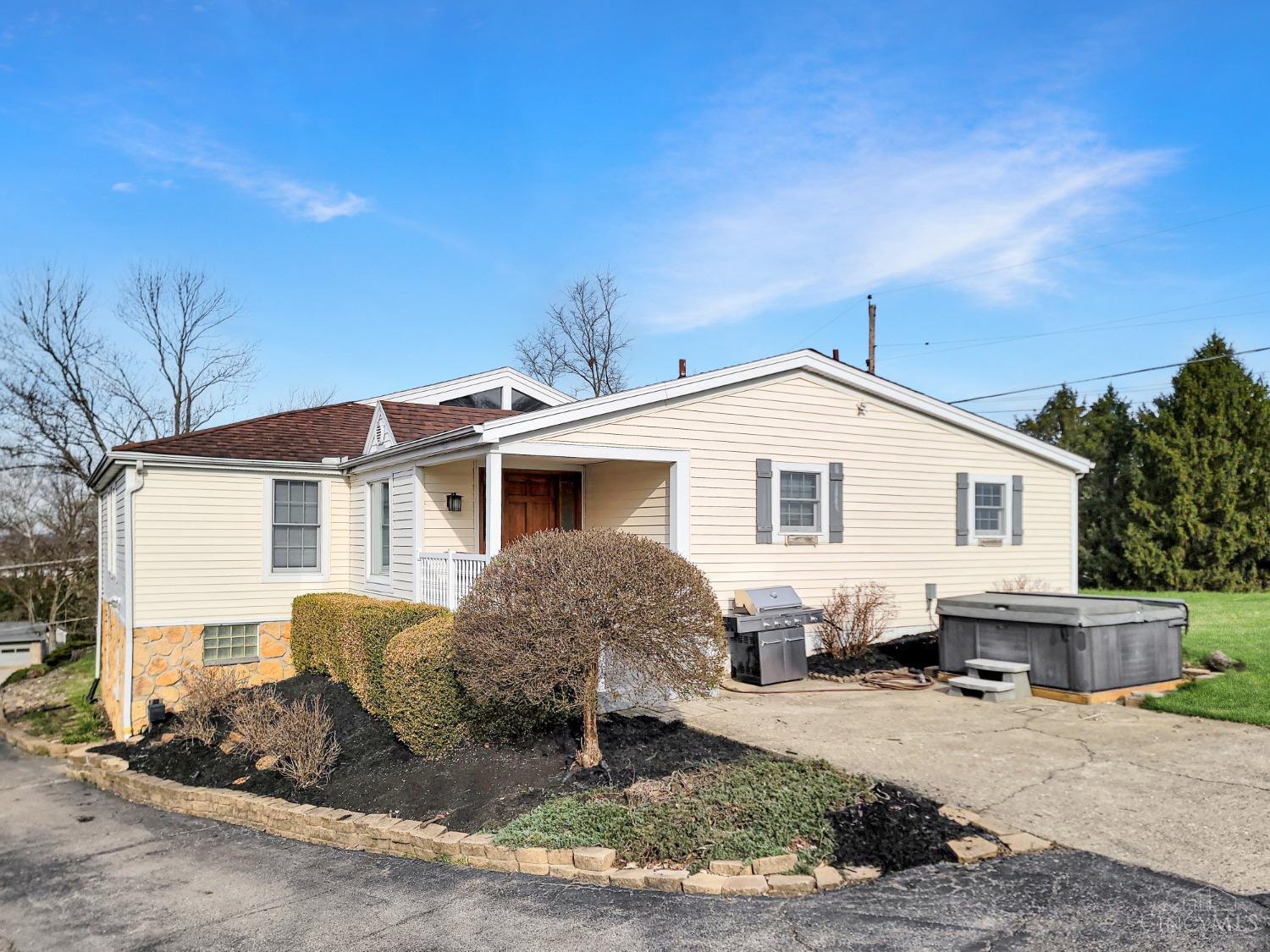 10560 Wyscarver Road Evendale, OH 45241 - Photo 1 of 47