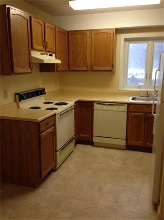 4 Duck Pond Road, Unit 220 Beverly, MA 01915 - Photo 7 of 17 Gallery Image 7