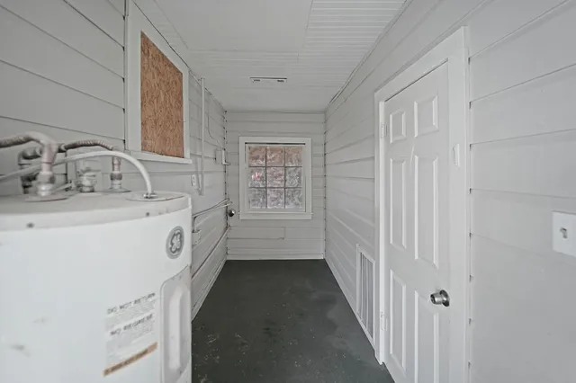 $2,100 | 214 East 1st Street, Deer Park, TX 77536