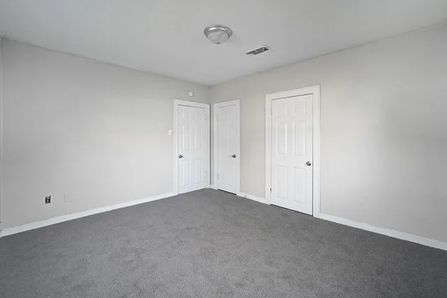 $2,100 | 214 East 1st Street, Deer Park, TX 77536