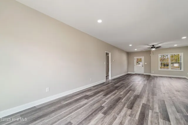 $306,990 | 6365 Highway 41, Trenton, NC 28585