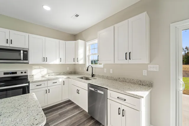 $306,990 | 6365 Highway 41, Trenton, NC 28585