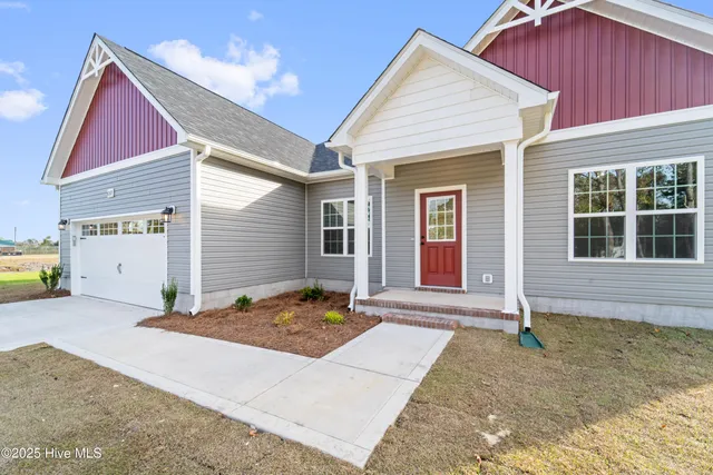 $306,990 | 6365 Highway 41, Trenton, NC 28585