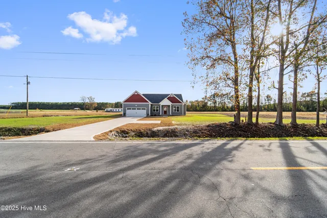 $306,990 | 6365 Highway 41, Trenton, NC 28585
