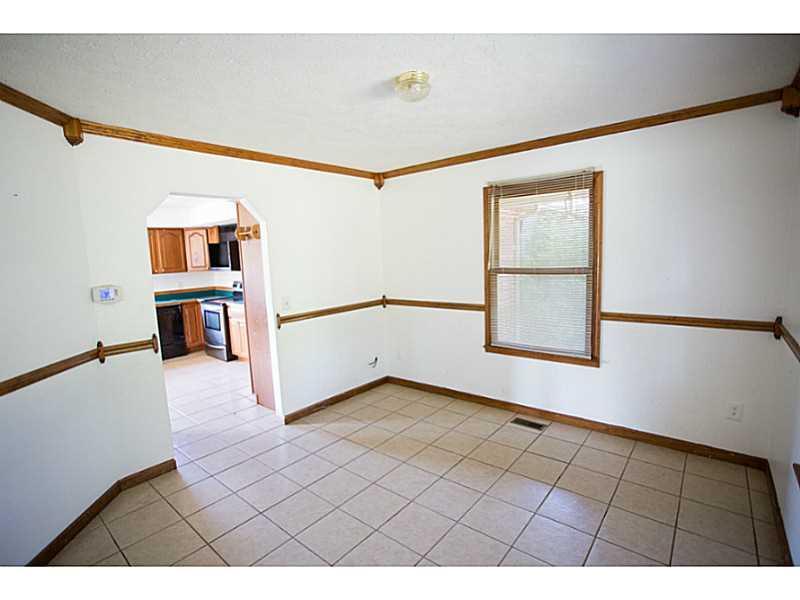 8335 Springfield Jamestown Road Springfield, OH 45502 - Photo 4 of 25