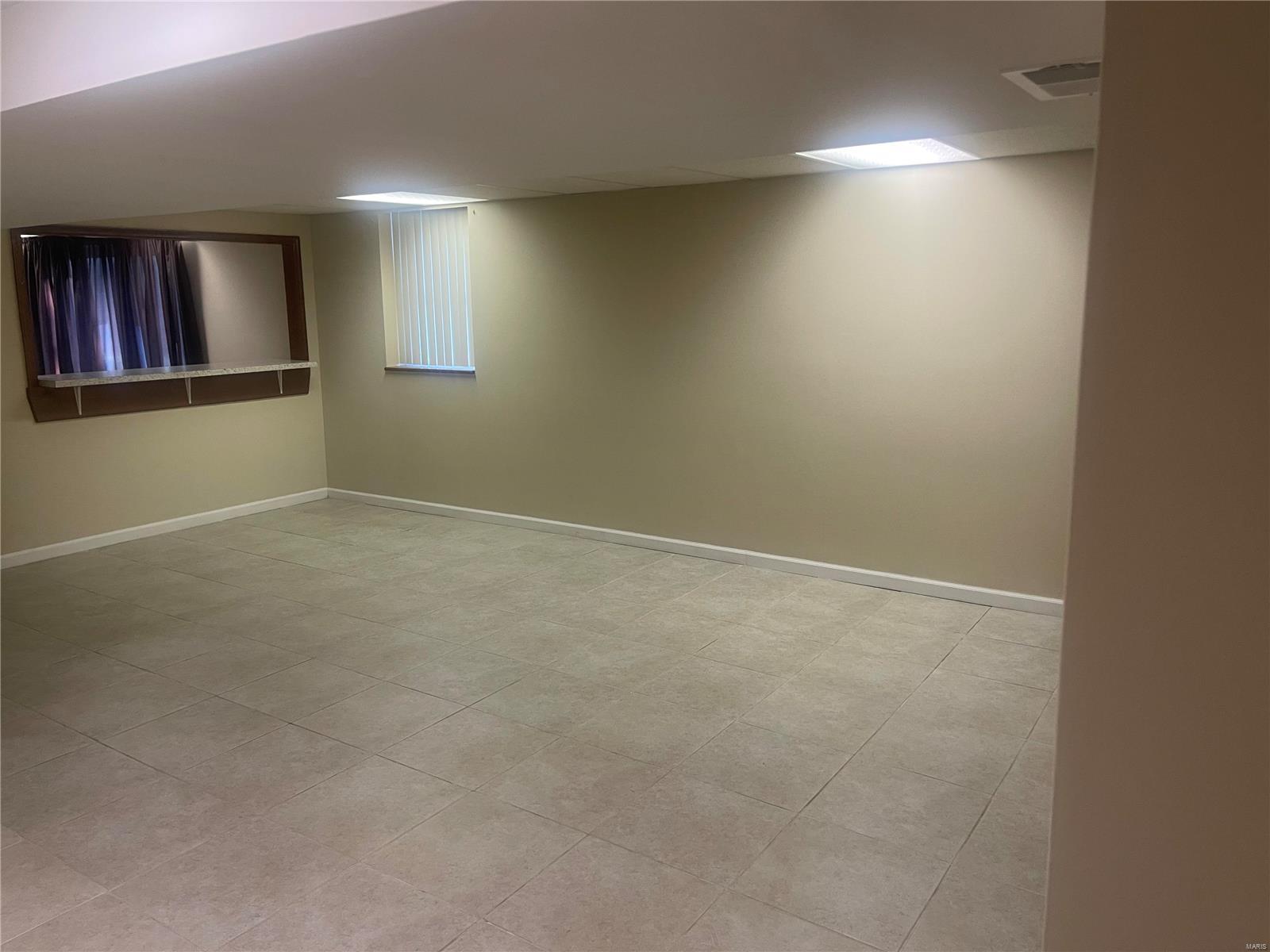 4323 Robbins Mill Road Florissant, MO 63034 - Photo 15 of 25