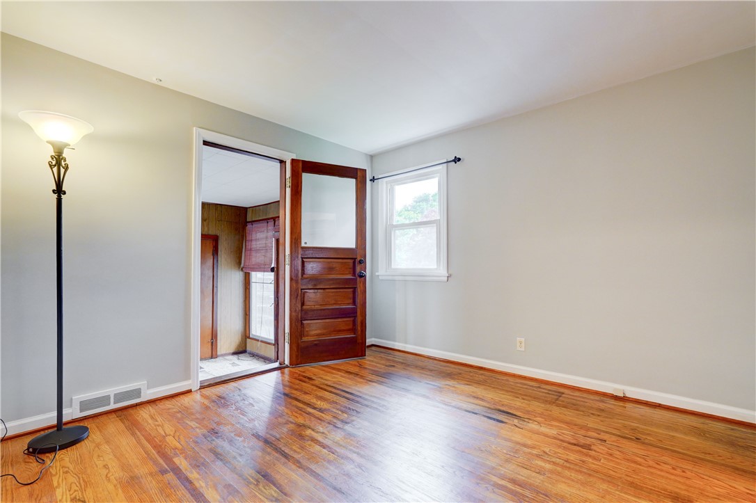 272 Cinnabar Road Irondequoit, NY 14617 - Photo 5 of 28 Gallery Image 5