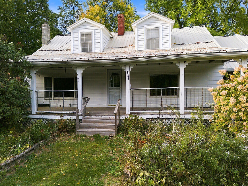 559 Abbott Road Winslow, ME 04901 - Photo 9 of 51 Porch