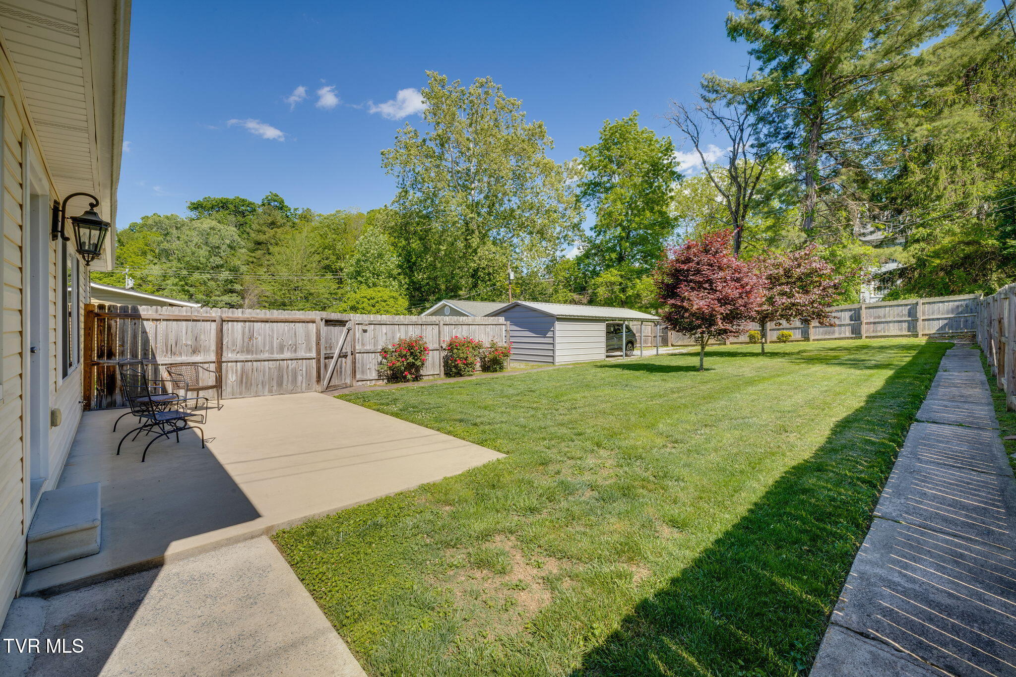 107 West Chestnut Street Johnson City, TN 37604 - Photo 28 of 36 028