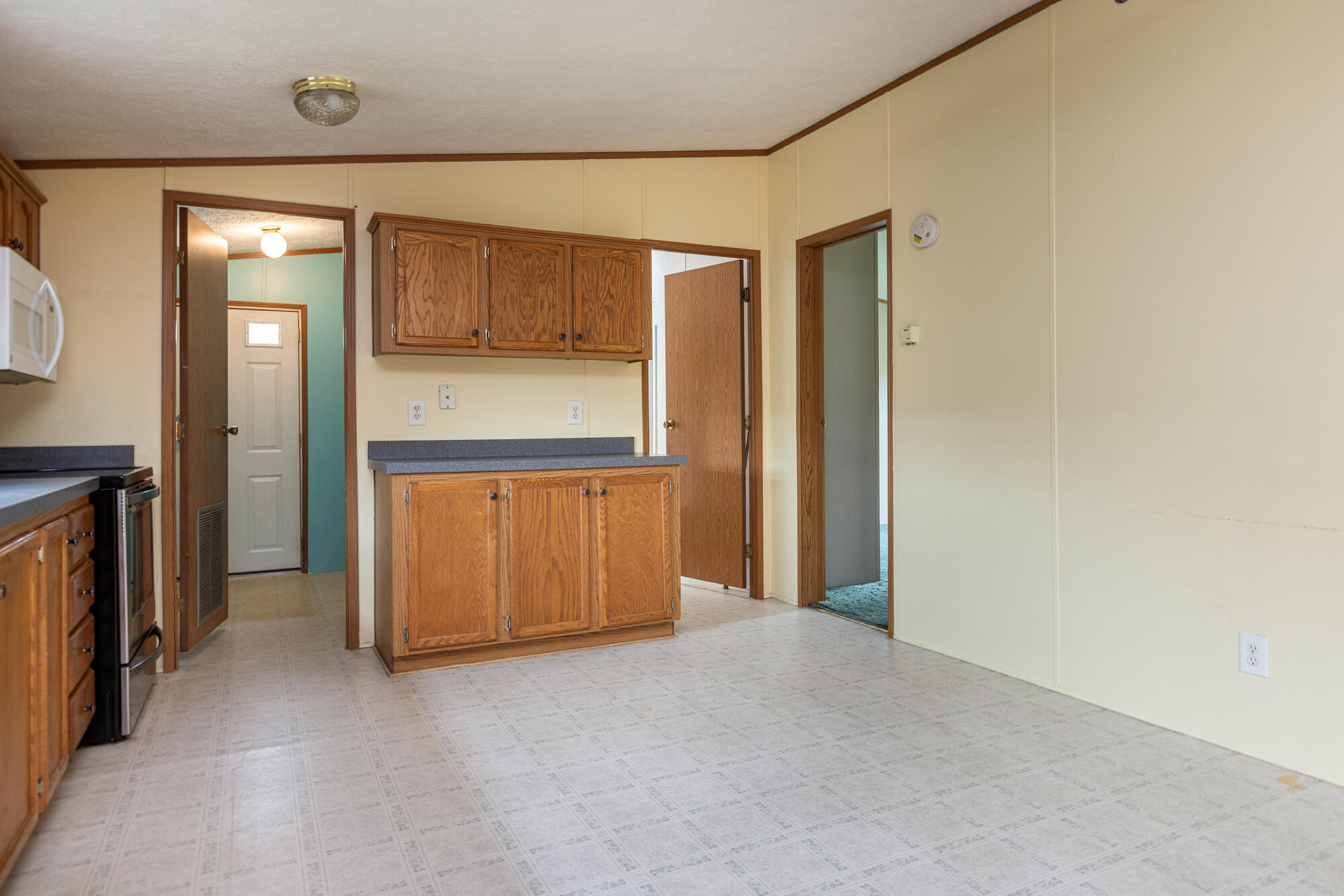 5 Wardtown Road Freeport, ME 04032 - Photo 13 of 31 Kitchen