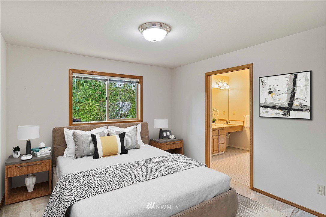 21140 Southeast May Valley Road Issaquah, WA 98027 - Photo 14 of 32 Gallery Image 14