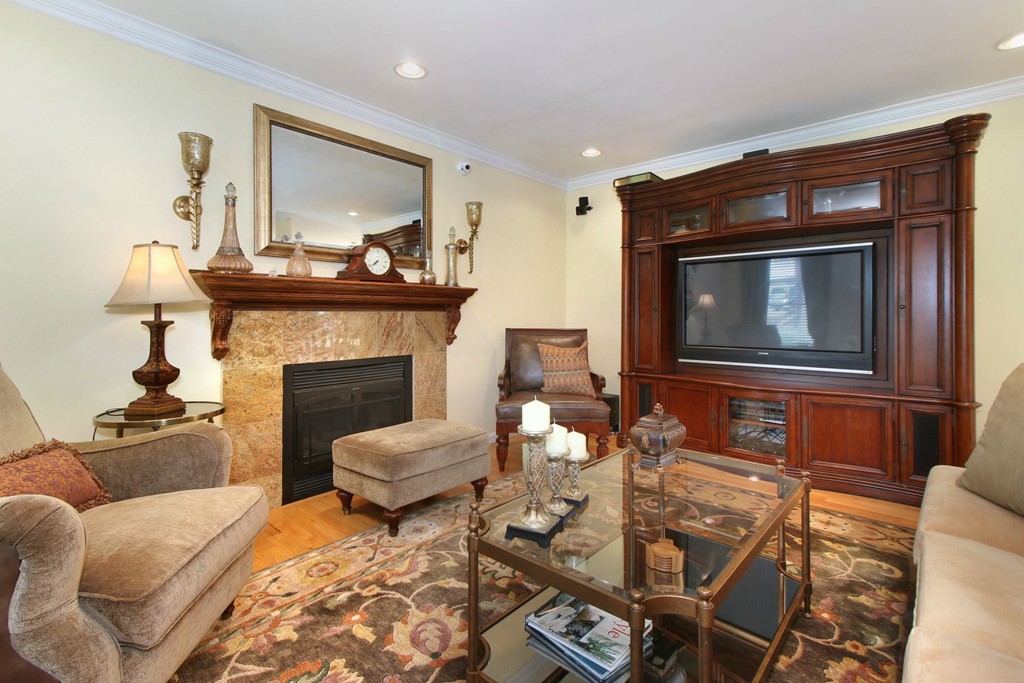 62 Greensboro Road Dedham, MA 02026 - Photo 3 of 30 Gallery Image 3