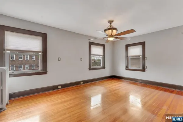 $799,900 | 429 Palisade Avenue, Cliffside Park, NJ 07010
