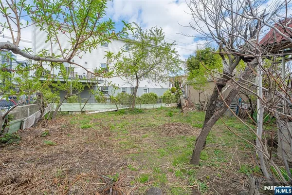 $799,900 | 429 Palisade Avenue, Cliffside Park, NJ 07010