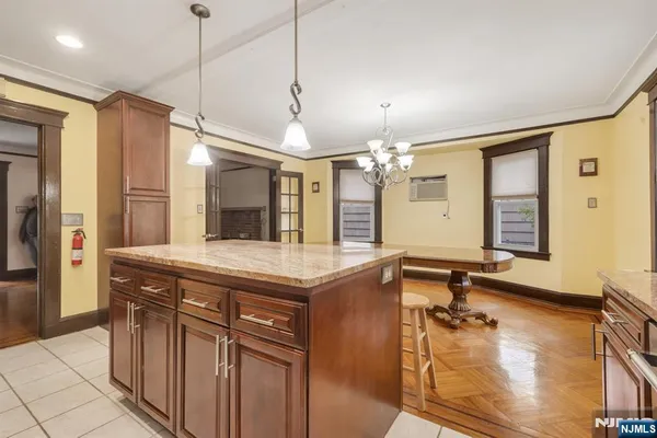 $799,900 | 429 Palisade Avenue, Cliffside Park, NJ 07010