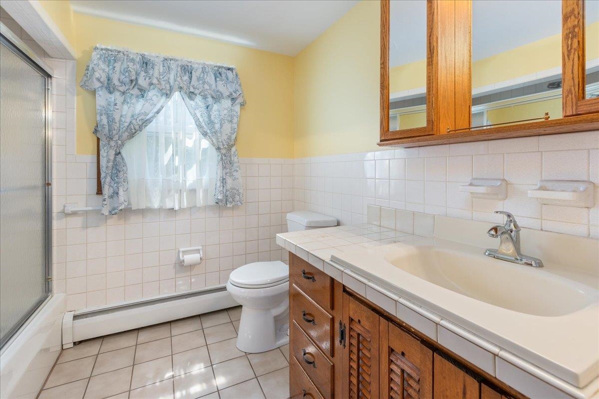 7 Wayne Street Hudson, NH 03051 - Photo 13 of 34 Gallery Image 13