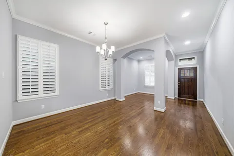 $529,900 | 4926 Ella Boulevard, Houston, TX 77018