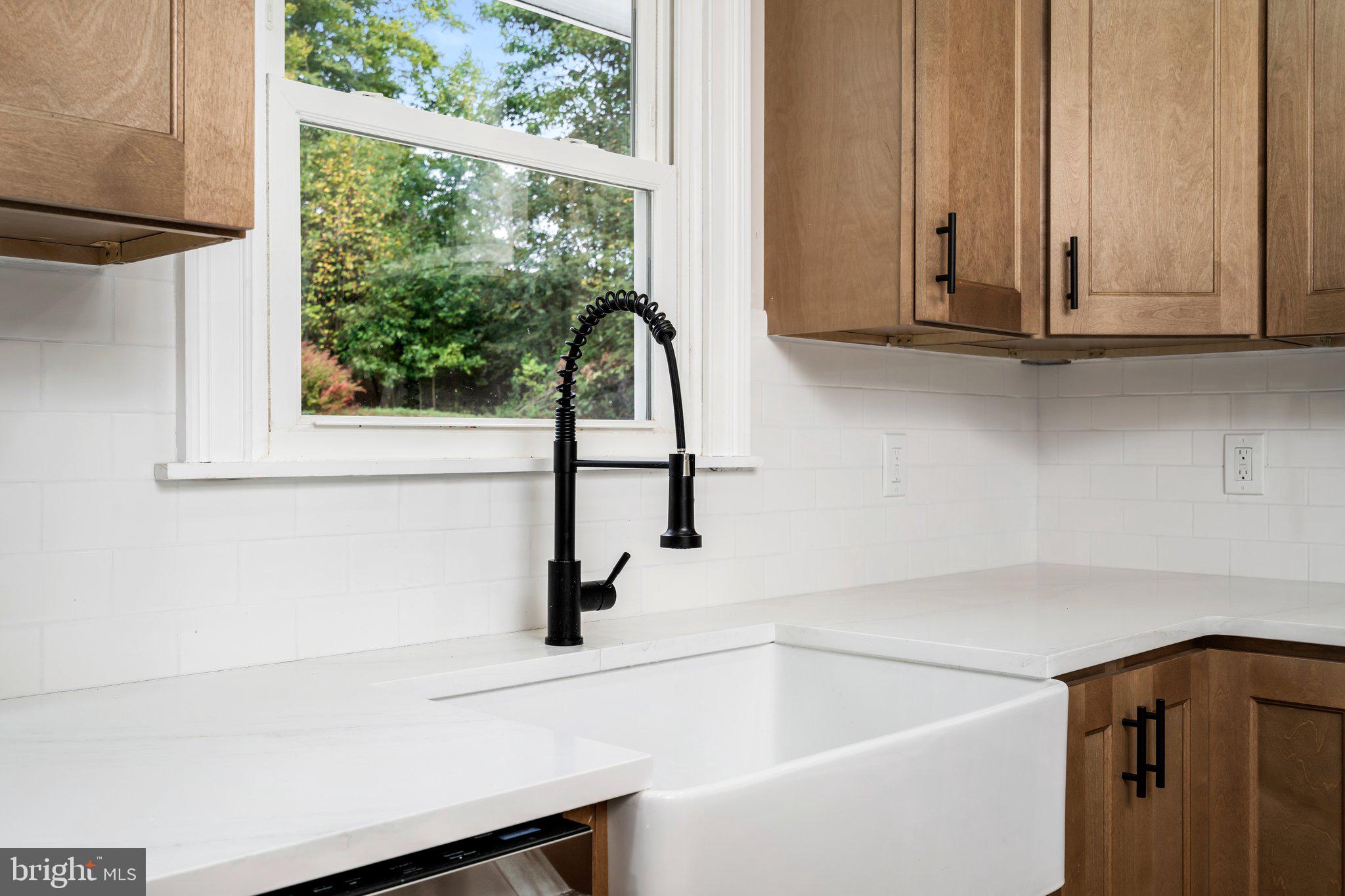 719 Monmouth Road Chesterfield, NJ 08515 - Photo 12 of 36 Gallery Image 12