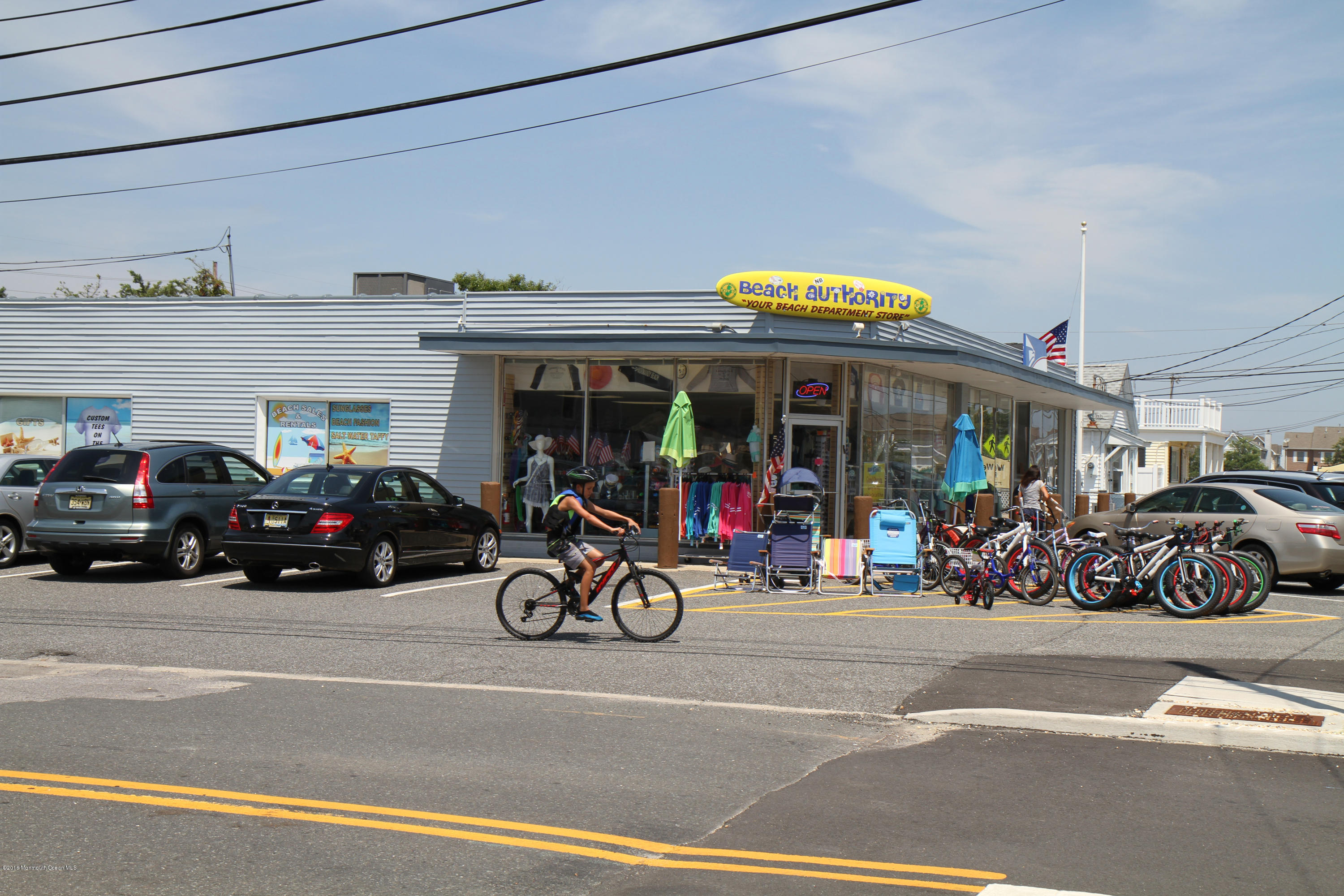 37 Silver Beach Road Lavallette, NJ 08735 - Photo 31 of 33 a view of a bike garage next to a road