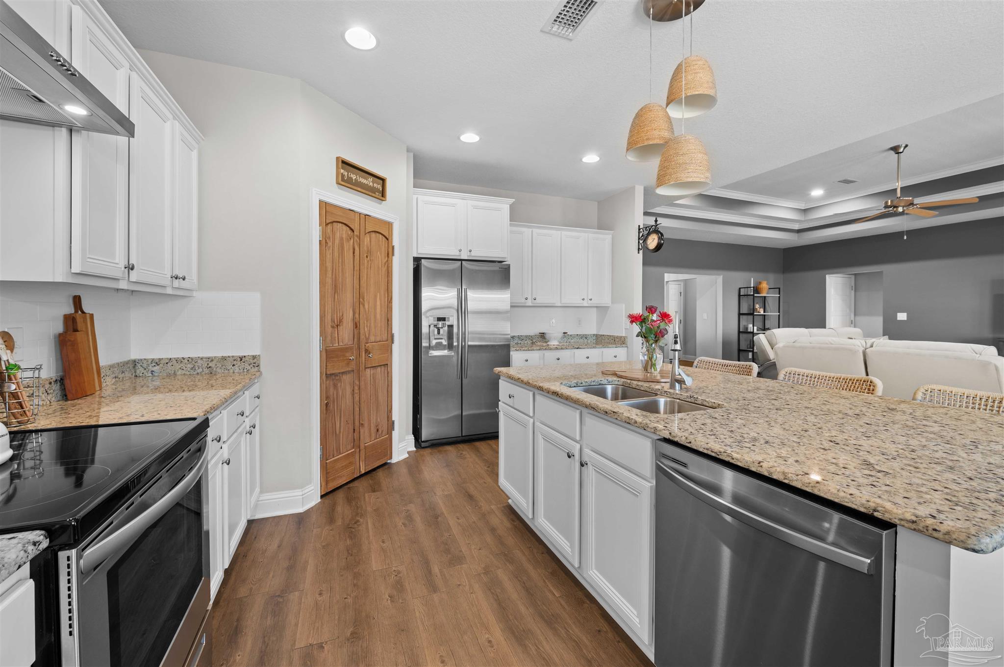 328 Nowak Road Cantonment, FL 32533 - Photo 12 of 36 Gallery Image 12
