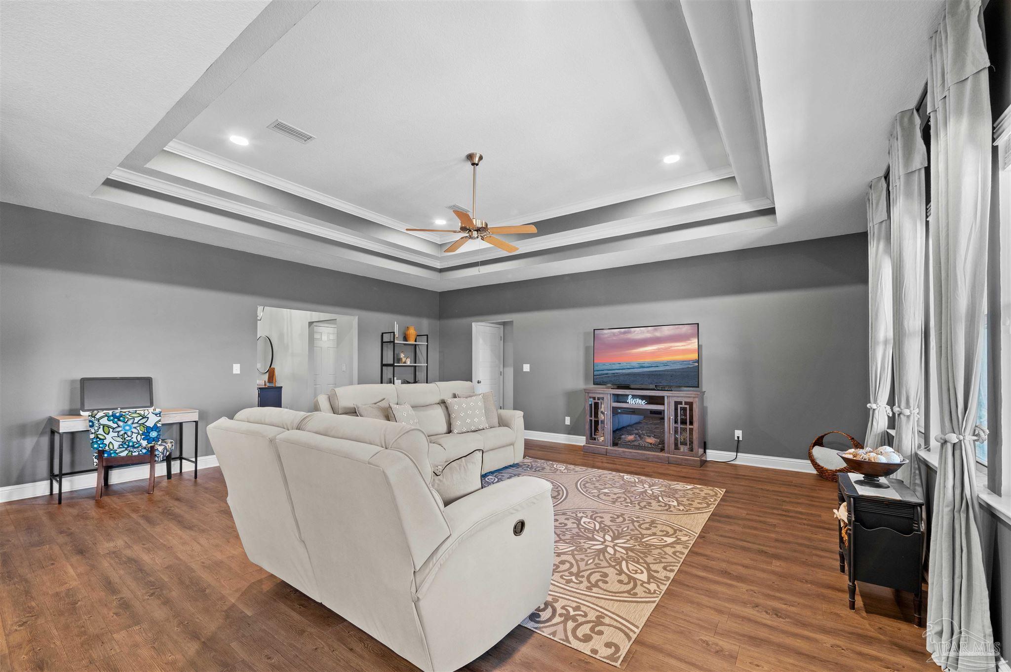 328 Nowak Road Cantonment, FL 32533 - Photo 7 of 36 Gallery Image 7