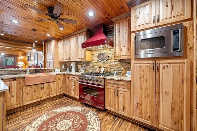 a view of a workspace with furniture