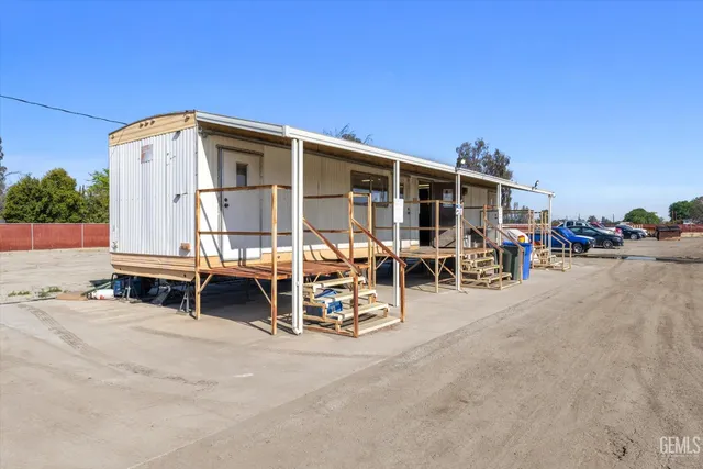 $850,000 | Undisclosed Address, Bakersfield, CA 93312