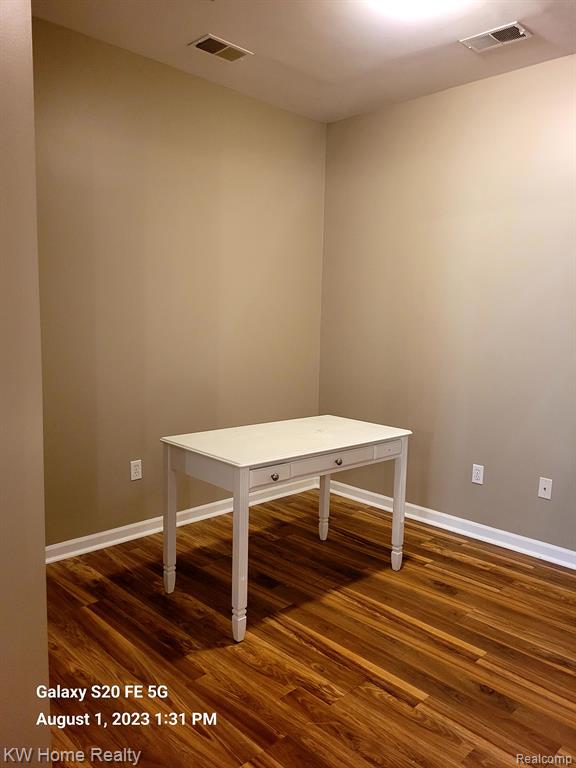 262 North Wixom Road Wixom, MI 48393 - Photo 12 of 14