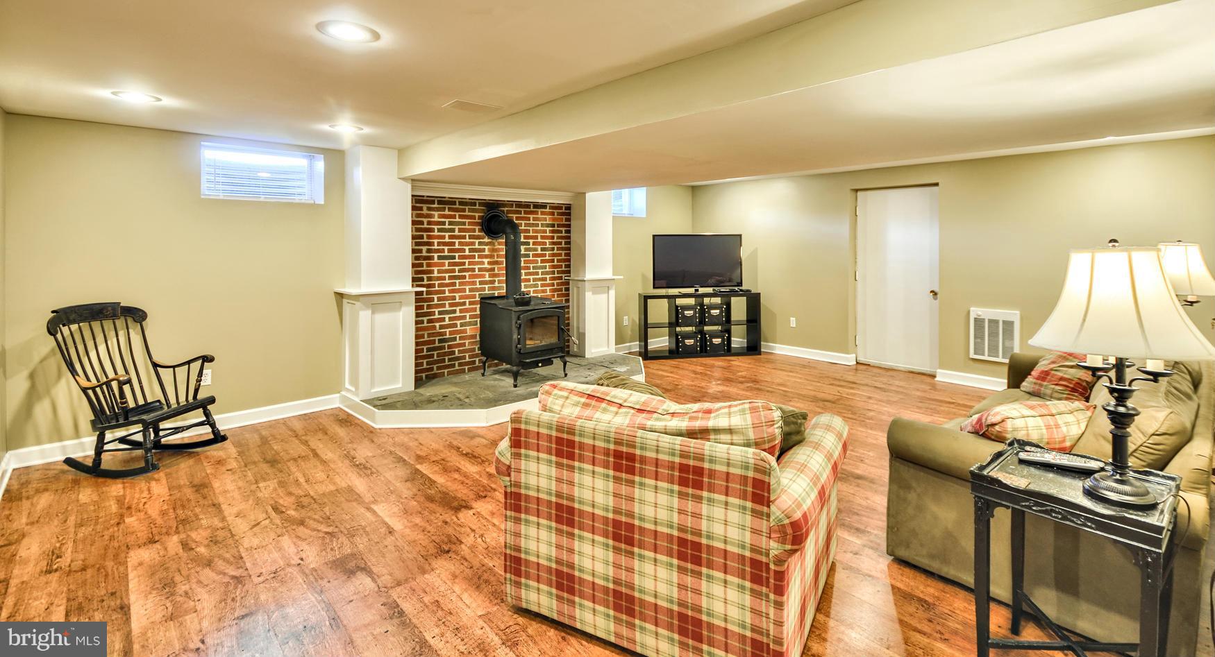 2946 Roderick Road Frederick, MD 21704 - Photo 19 of 30 Family Room