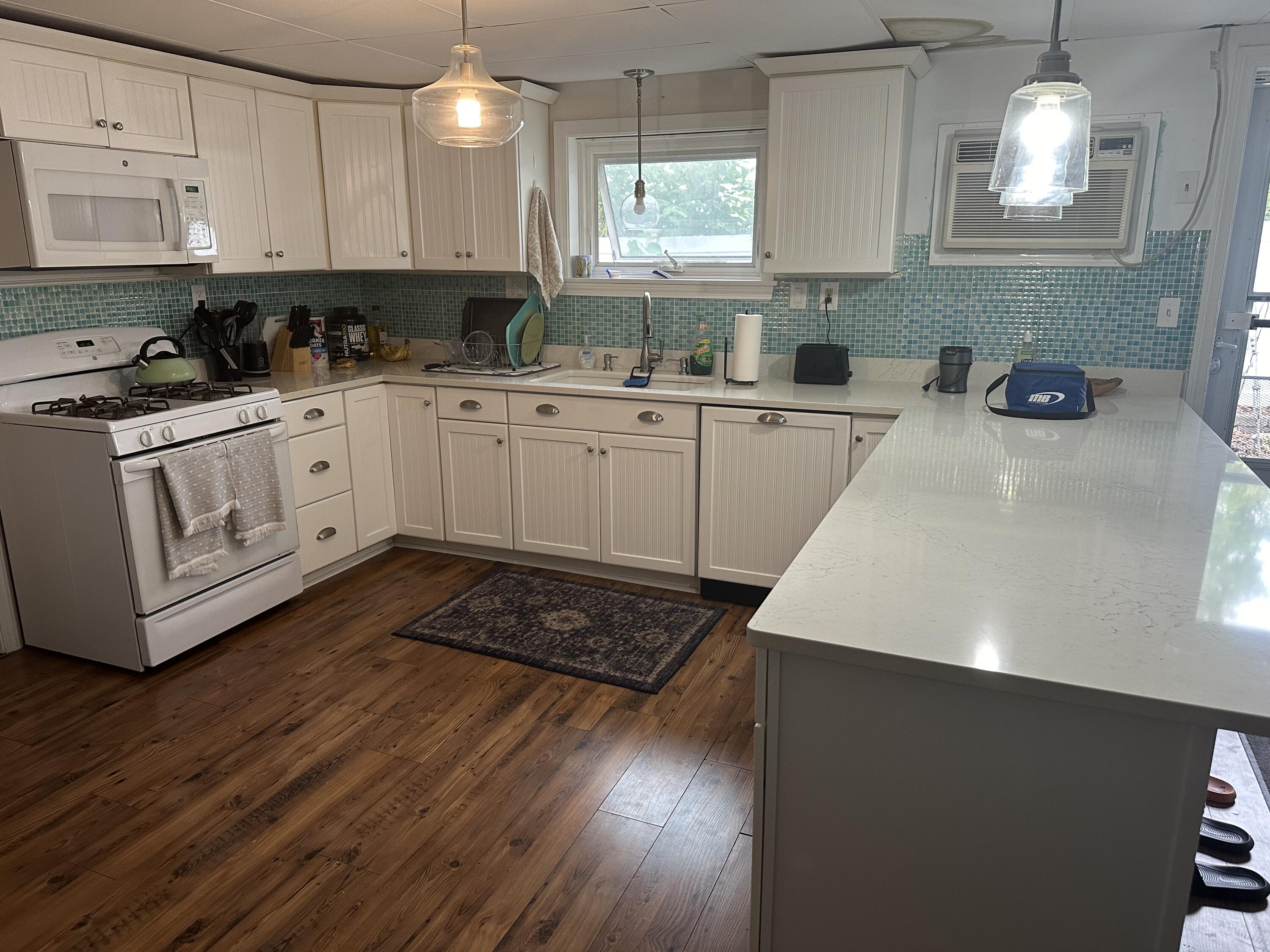 19 Millbrook Road Scarborough, ME 04074 - Photo 11 of 34 Unit 2 Kitchen