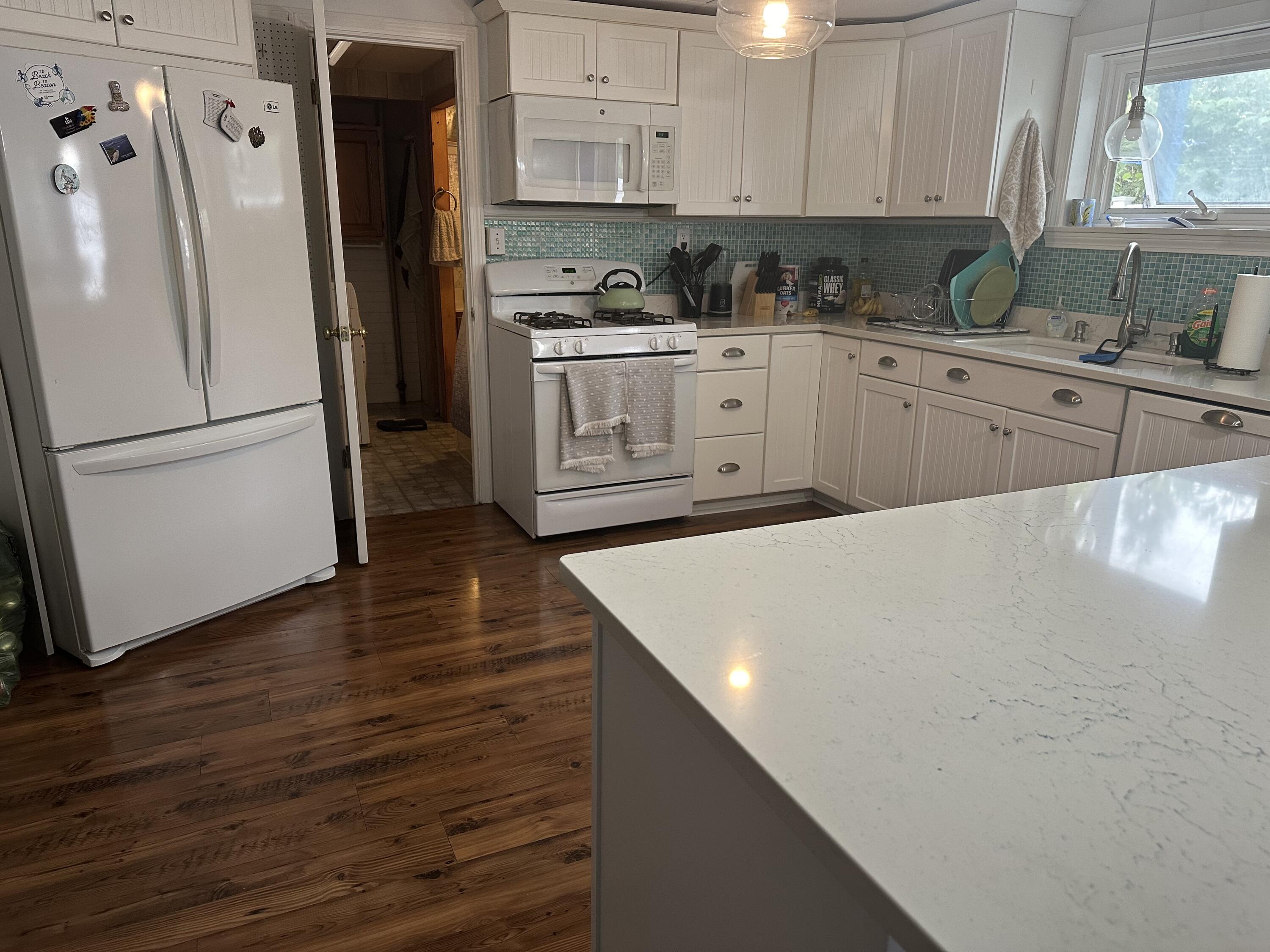 19 Millbrook Road Scarborough, ME 04074 - Photo 12 of 34 Unit 2 Kitchen