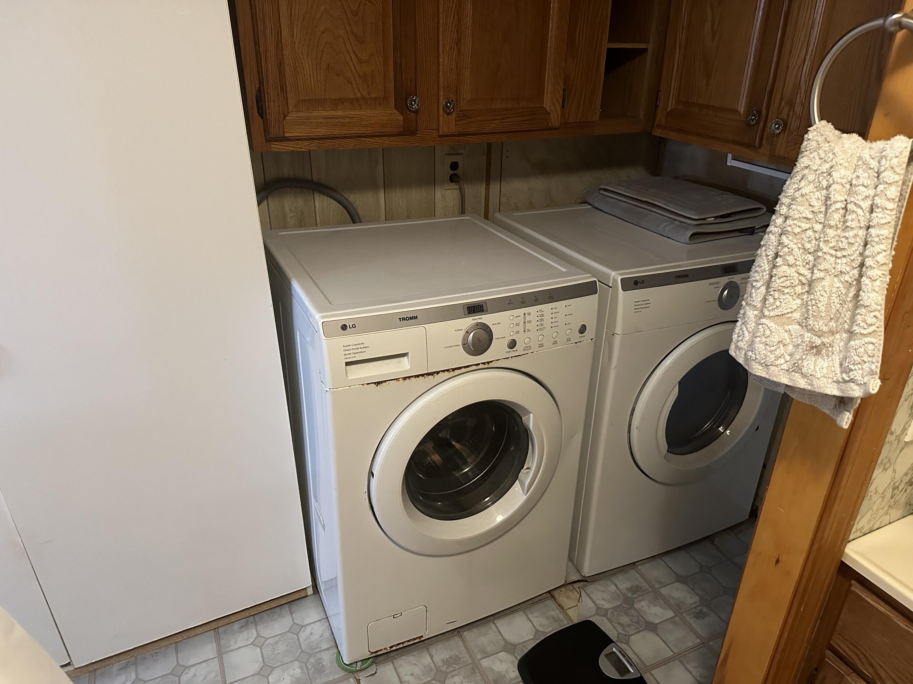 19 Millbrook Road Scarborough, ME 04074 - Photo 16 of 34 Unit 2 Bathroom
